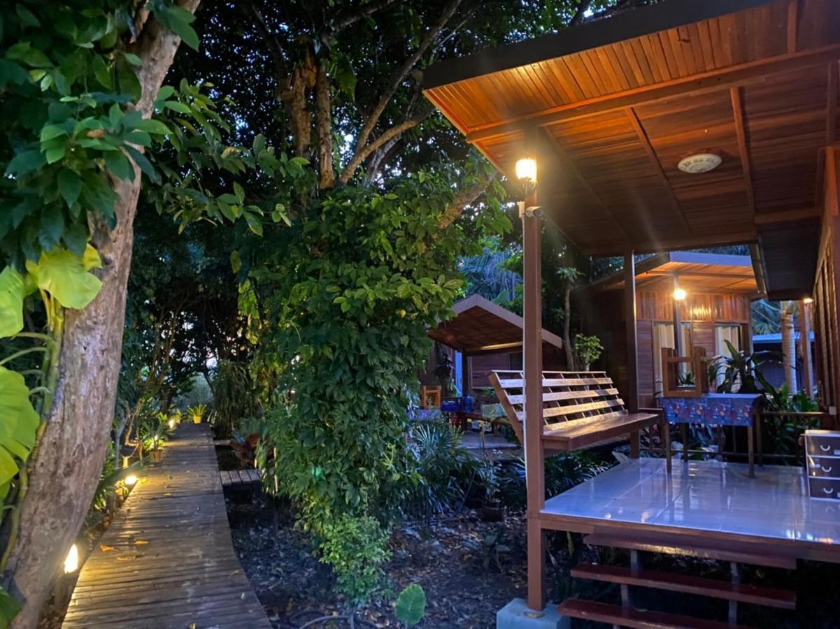 فندق Romyen House Ban Nong Nam Khan المظهر الخارجي الصورة
